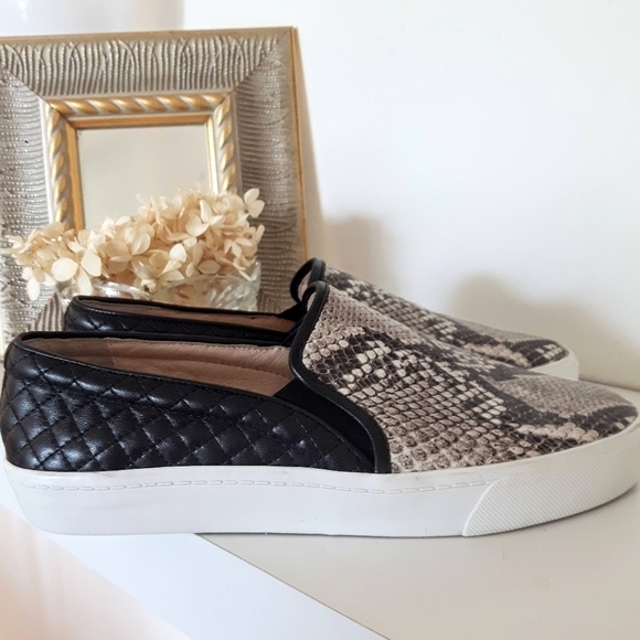 VINCE Camuto Banner Flat Slip on Sneakers ( 8/ 38) EUC Leather uppers - Picture 4 of 10